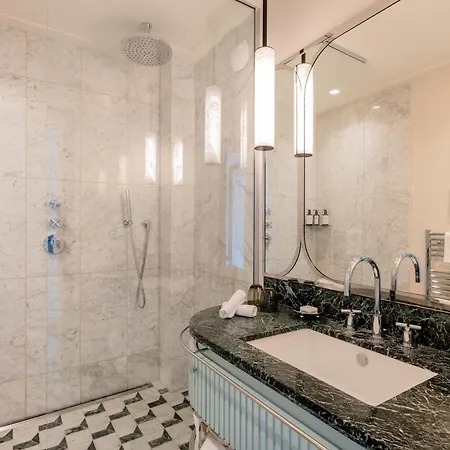Otel Mondrian 5*